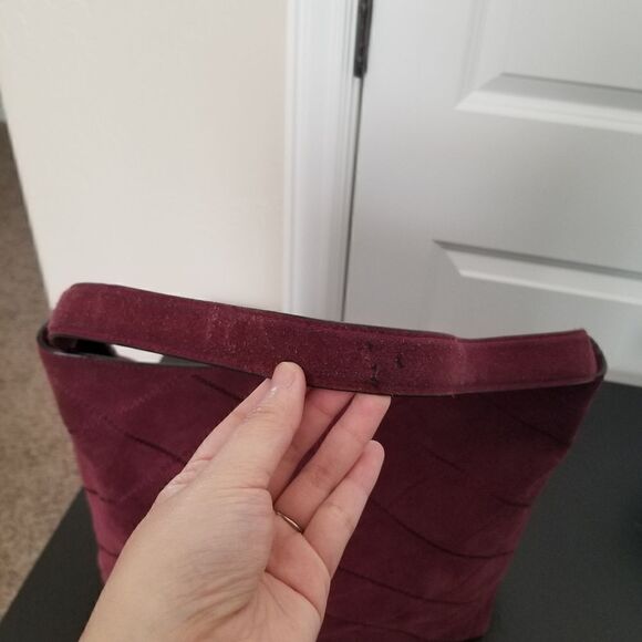 Tory Burch Large Leather Tote - Picture 8 of 11